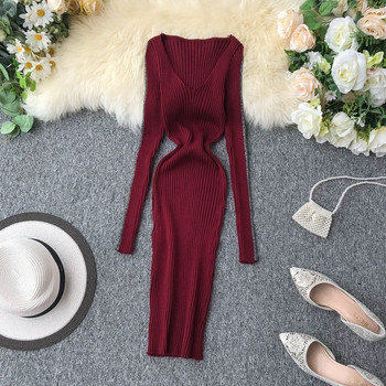 Női ruha hosszú ujjal és V-nyakkal, különböző színekben