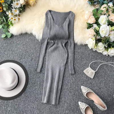 Női ruha hosszú ujjal és V-nyakkal, különböző színekben