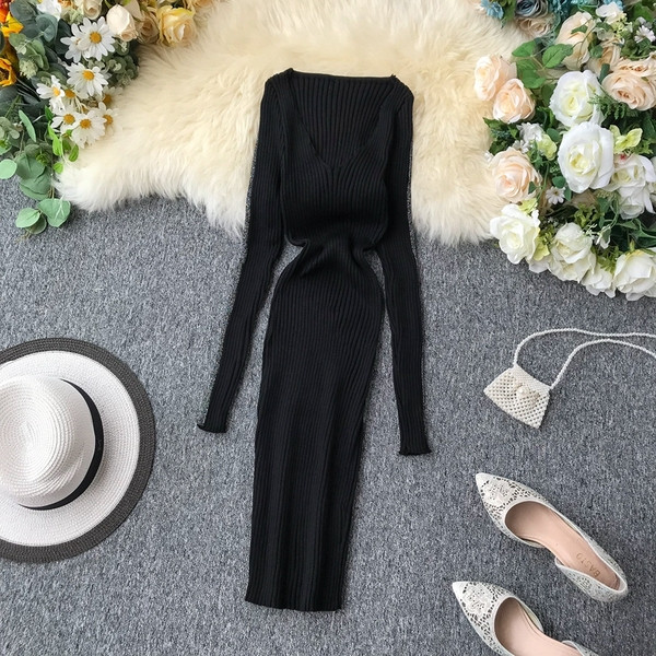 Női ruha hosszú ujjal és V-nyakkal, különböző színekben