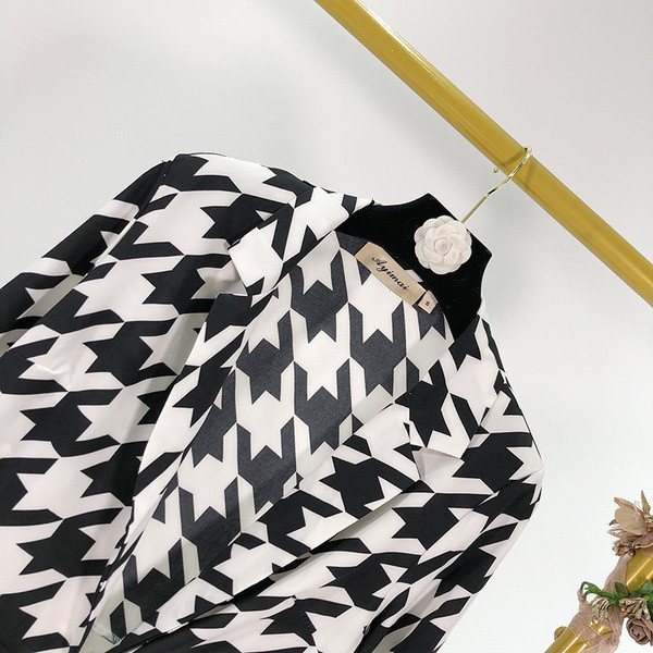 Rochie scurta de dama alb-negru