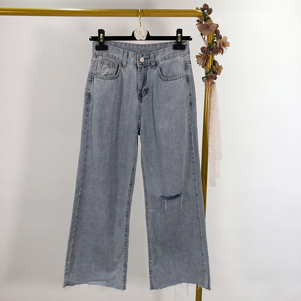 Blugi dama - model larg cu motiv rupt