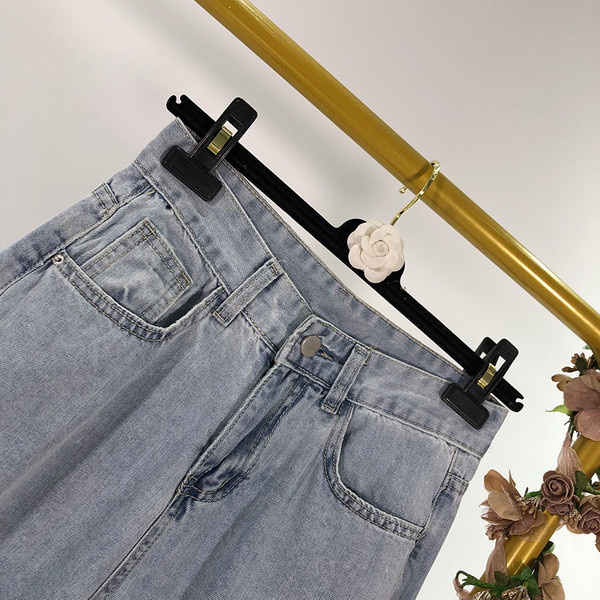 Blugi dama - model larg cu motiv rupt