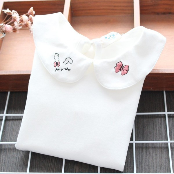 Modern gyereking fehér hímzéssel