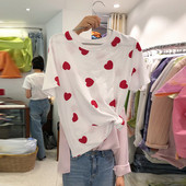 Modern női póló rátéttel - szívecskékkel két színben