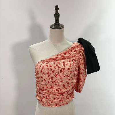 Bluza scurta de dama cu o maneca si panglica - doua culori