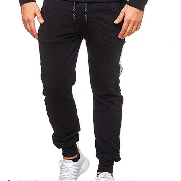 Мъжко спортно долнище в черен цвят