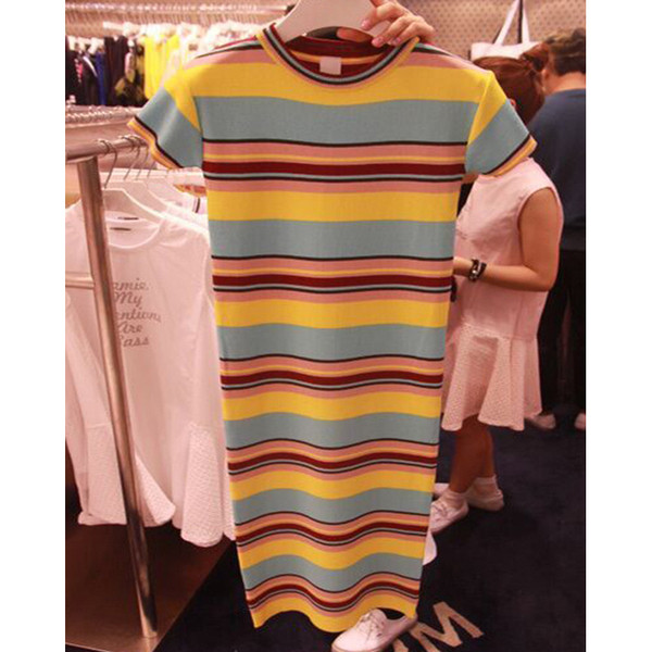 Csíkos női ruha rövid ujjal