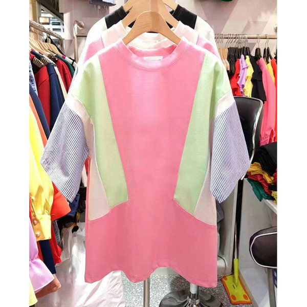 Bluză de damă colorată cu mâneci 3/4 și decolteu O