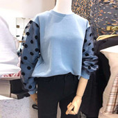 Modern női blúz tüll elemmel, kék színben