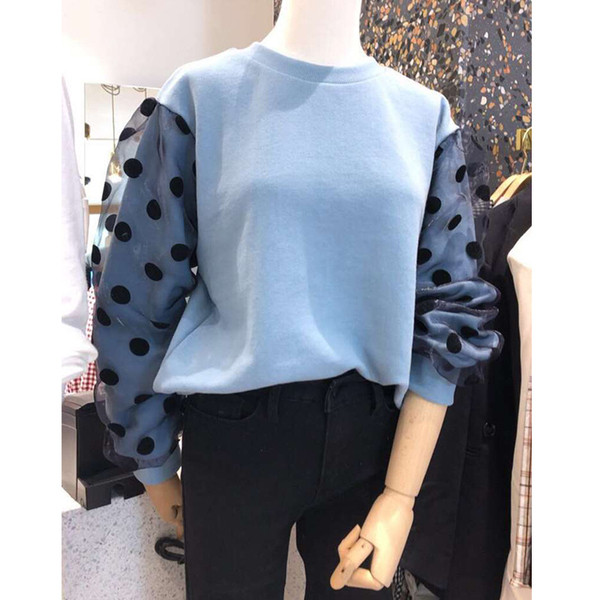 Modern női blúz tüll elemmel, kék színben