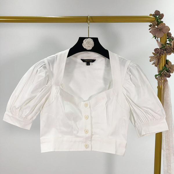 Bluză scurtă de damă cu decolteu pătrat în culoarea albă