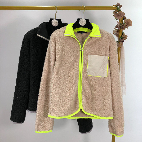 Sport pulóver cipzárral és zsebekkel, két színben