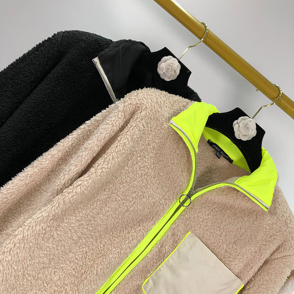 Sport pulóver cipzárral és zsebekkel, két színben