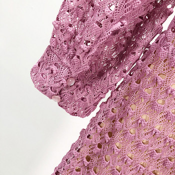 Vékony kötésből készült hosszú női ruha lila színben