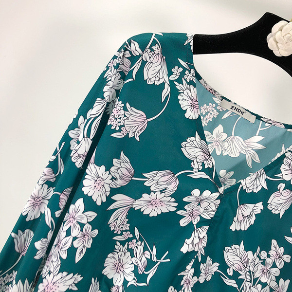 Női széles, zöld derékkötős blúz