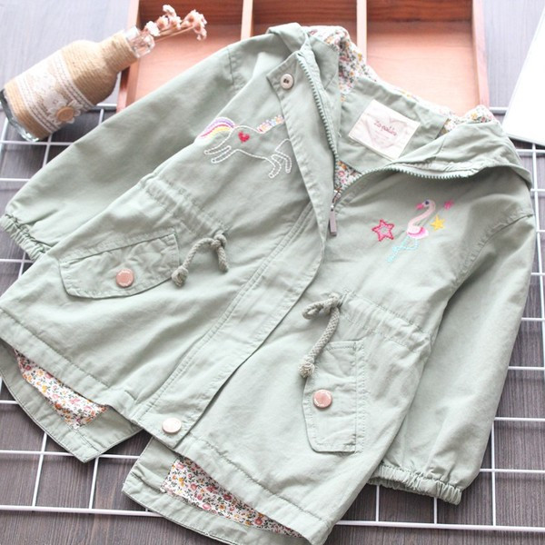 Új modell gyerekkabát lányoknak kapucnival két színben