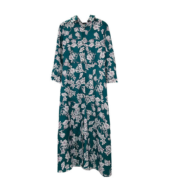 Hosszú női ruha 7/8 ujjú zöld színben, mintával