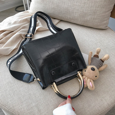 Női táska hosszú és rövid füllel + kiegészítő