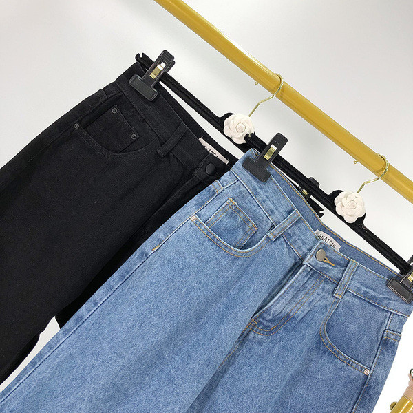 Női farmer kék és fekete színben - széles modell