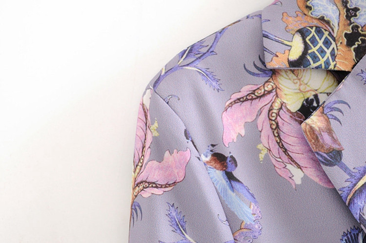 Geaca lata de dama cu model floral si dungi