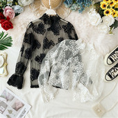Bluză de damă din dantelă alb și negru