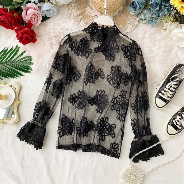 Bluză de damă din dantelă alb și negru