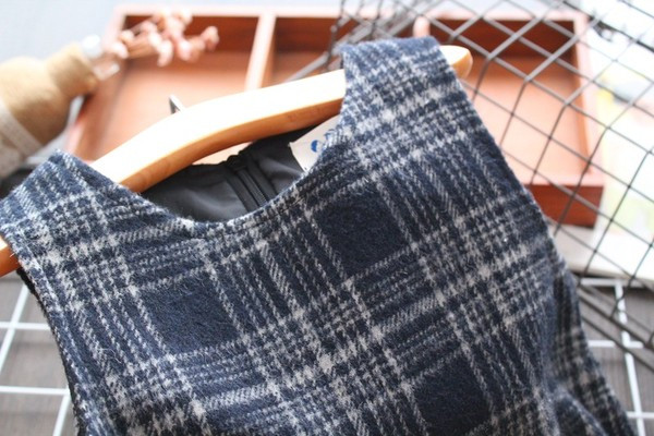 Új modell kockás gyerekruha lányoknak