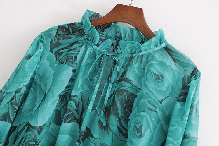 Bluza de dama cu maneci 3/4 si talie elastica de culoare verde