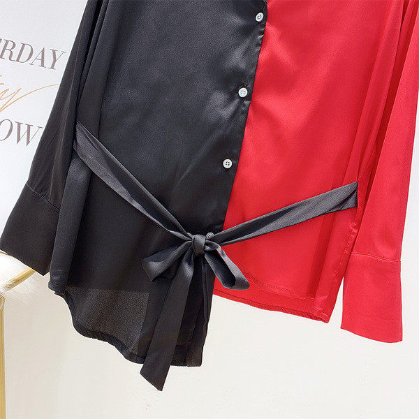 Fekete és piros női ing aszimmetrikus modellje