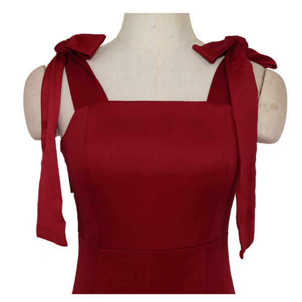 Stílusos női ruha húzózsinórral, három színben