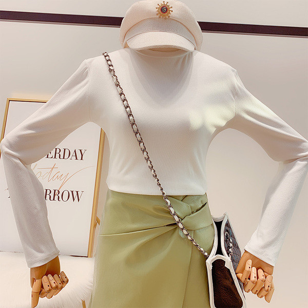 Modern női blúz csupasz háttal