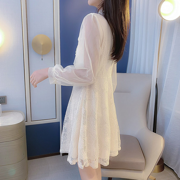 Rochie de dama actuala cu maneca lunga - model croiat