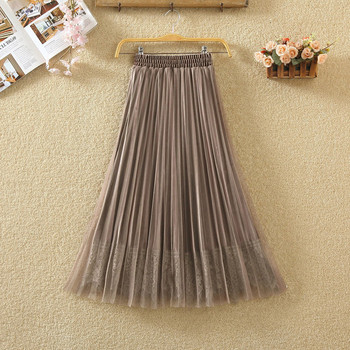 Aktuális női szoknya négy színben - tüllel és csipkével