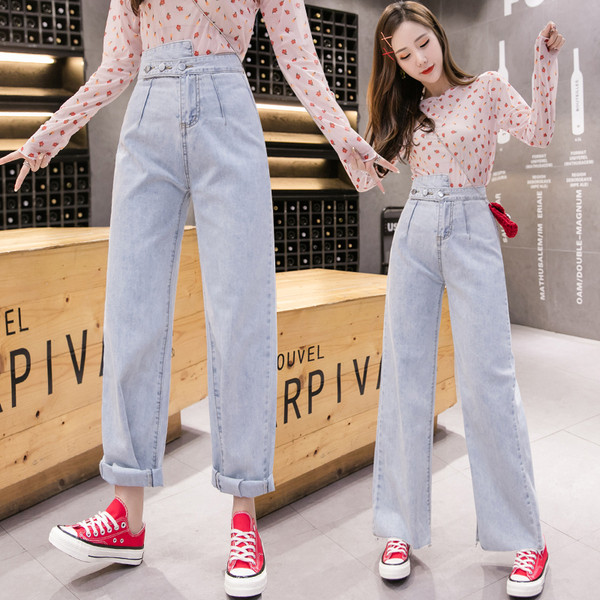 Női modern farmer magas derékkal - széles, világos színű modell