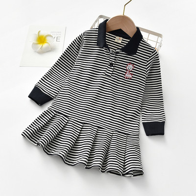 Csíkos gyerekruha hosszú ujjal, két színben hímzéssel