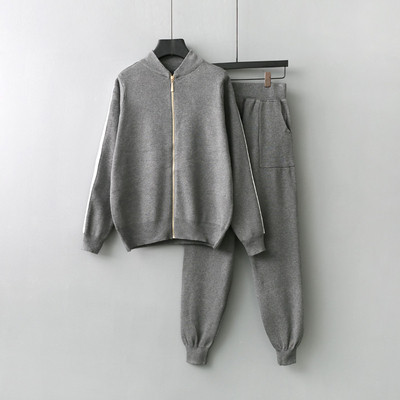 Set sport-zirnic pentru femei din două părți în negru și gri