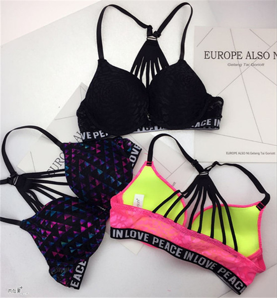 Női fehérnemű szett három színben