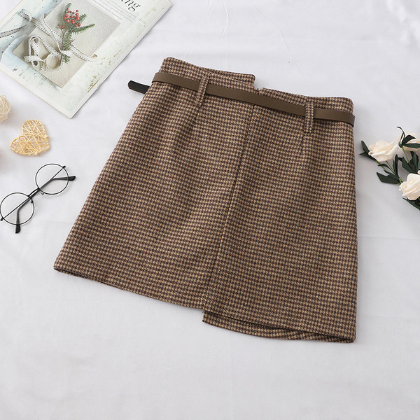 Fusta de dama moderna in doua culori cu buzunare