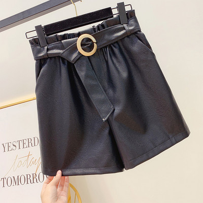 Pantaloni scurti moderni de dama in mai multe culori