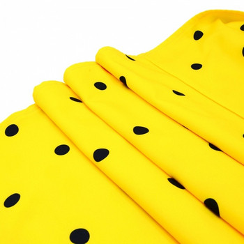 Modern, kivágott női ruha modell és 3/4 ujjú sárga színben