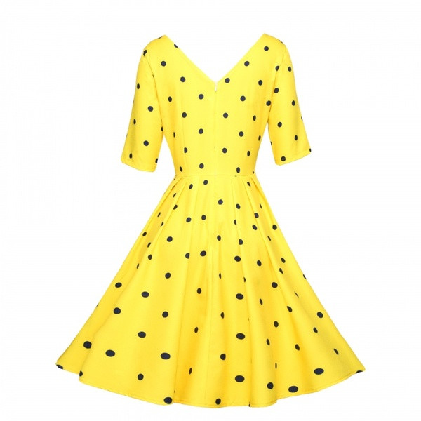 Modern, kivágott női ruha modell és 3/4 ujjú sárga színben