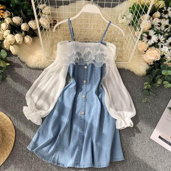 Rochie din denim model nou cu maneci cazute in culori deschise si inchise