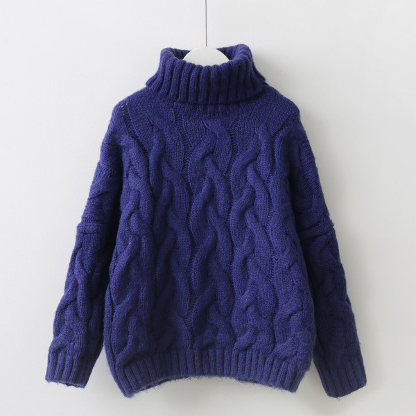 Aktuális női téli pulóver fehér színben