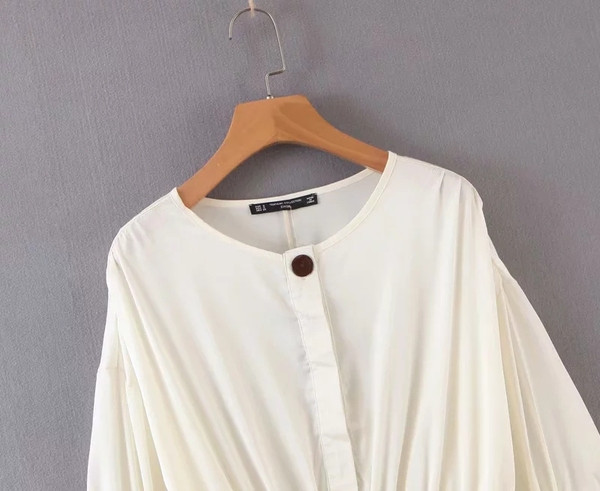 Modern női ing O-nyakkal és 7/8-as ujjakkal