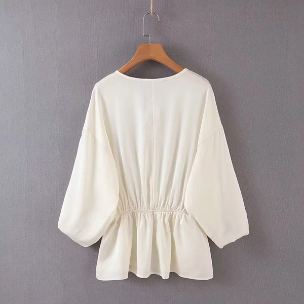 Modern női ing O-nyakkal és 7/8-as ujjakkal