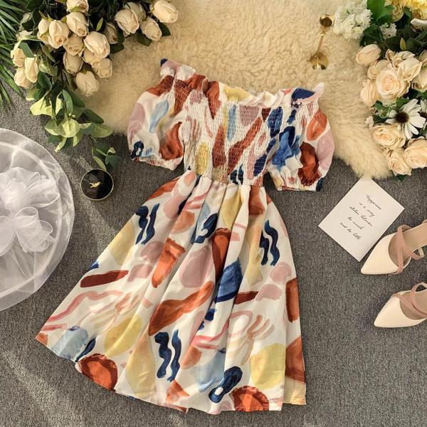 Rochie casual de dama cu maneci cazute si model colorat