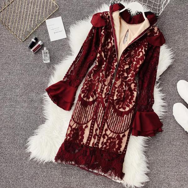 Elegáns női ruha hosszú ujjal, csipkével több színben