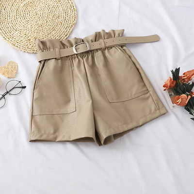 Öko bőrből készült női rövidnadrág több színben