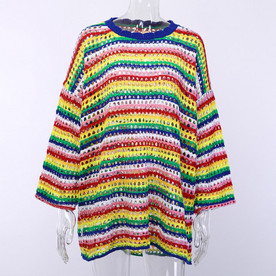 Színes női pulóver széles modell O-nyakkal