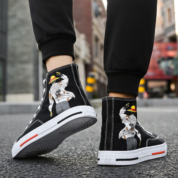 Alkalmi férfi tornacipő fekete és sárga rátéttel